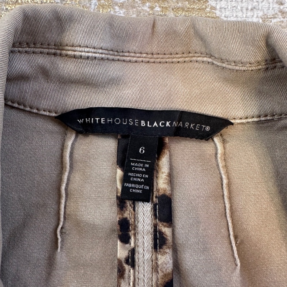 WHITE HOUSE BLACK MARKET Tan Trophy Jacket Blazer | Size 6 - Picture 11 of 16